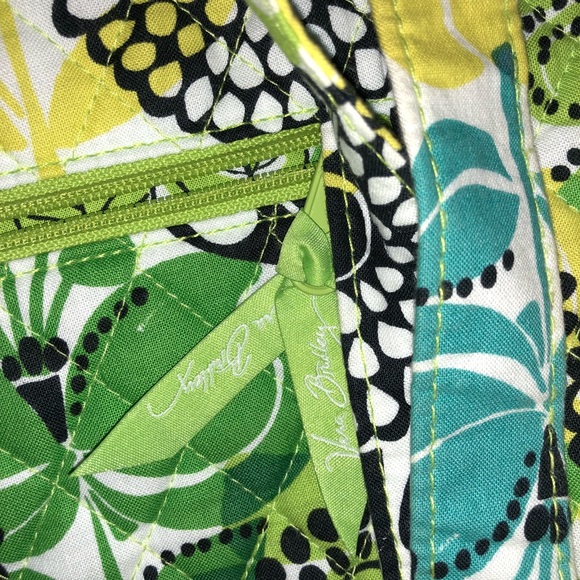 Vera Bradley flap purse - Picture 2 of 6